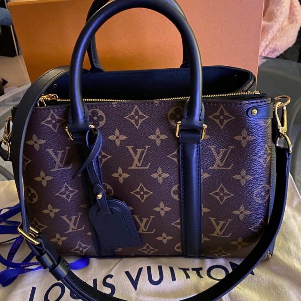 Louis Vuitton Soufflot BB in Black Monogram